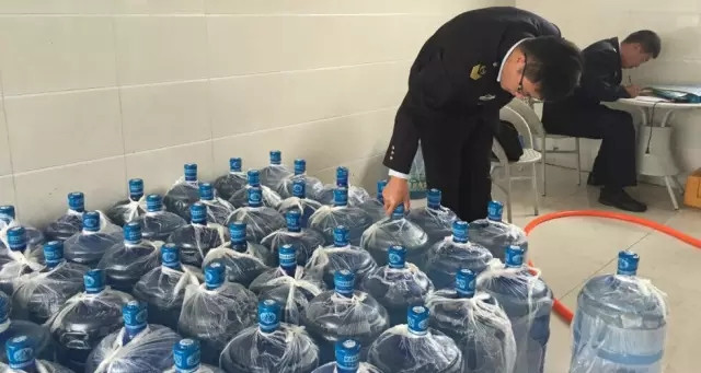 PC純凈水桶廠家 PC純凈水桶廠家